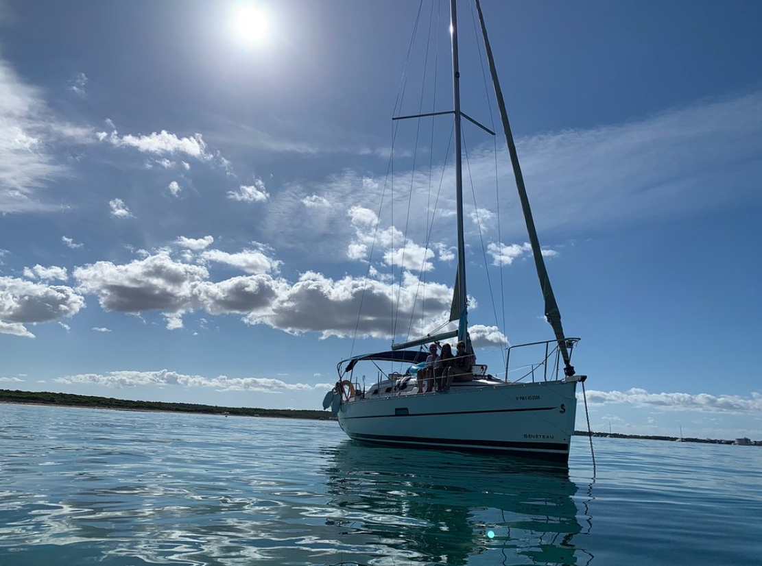 Beneteau Oceanis Clipper 323 | Llum