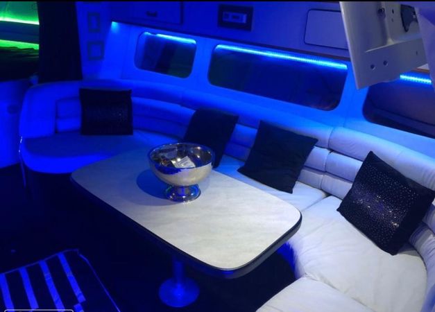 Sea Ray 350 Sundancer | Golden Prestige