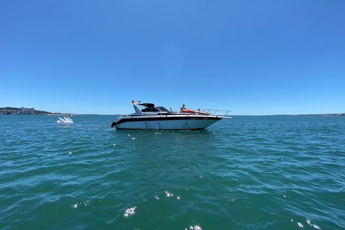 Sea Ray 350 Sundancer | Golden Prestige