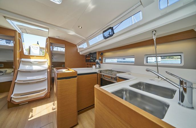 Jeanneau Sun Odyssey 440 | Lucia 2