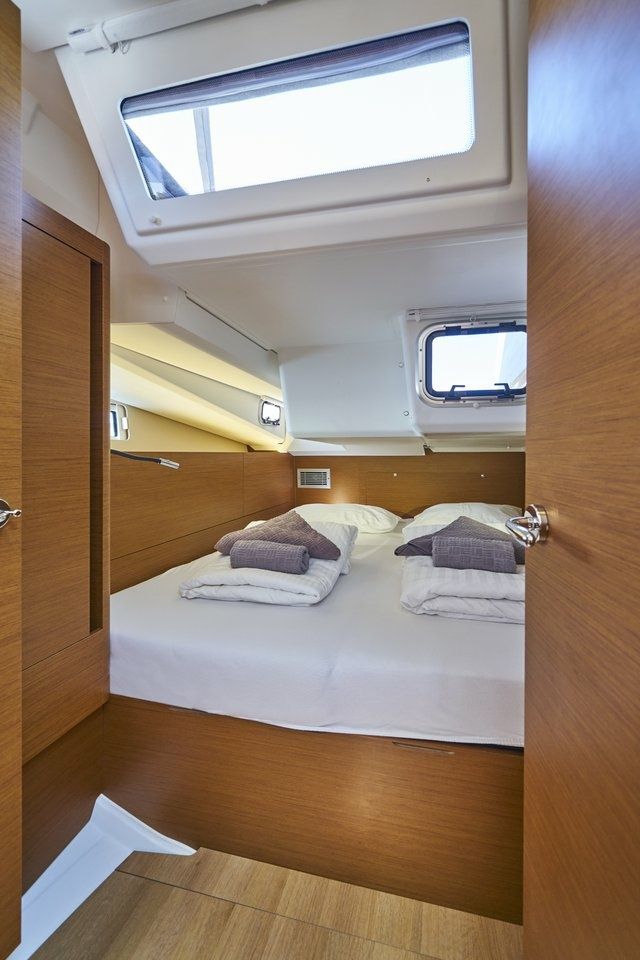 Jeanneau Sun Odyssey 440 | Lucia 2