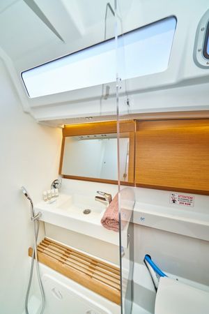 Jeanneau Sun Odyssey 440 | Lucia 2
