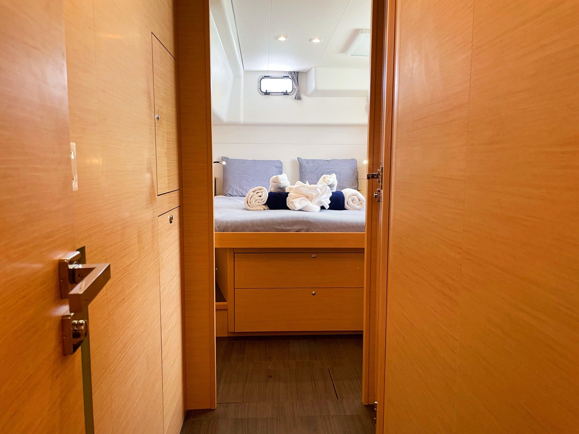 Lagoon 450 F | Squid Attack