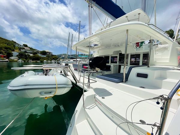 Lagoon 450 F | Squid Attack