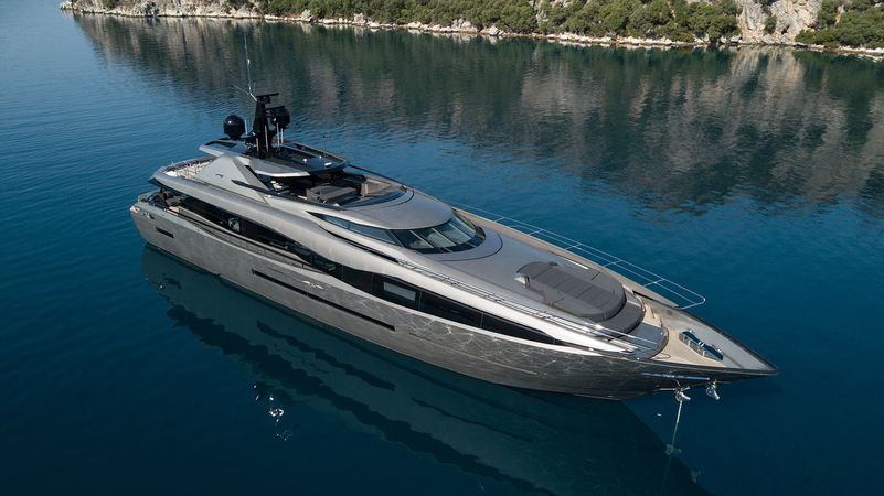 FX Yachts 38 | Fx