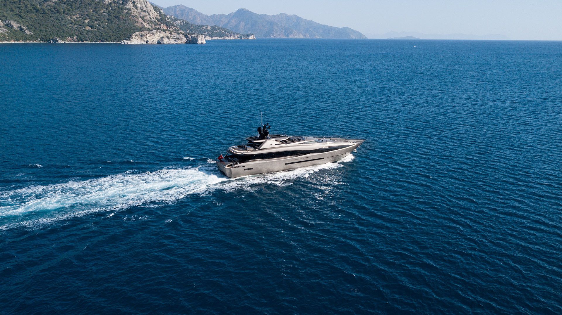 FX Yachts 38 | Fx