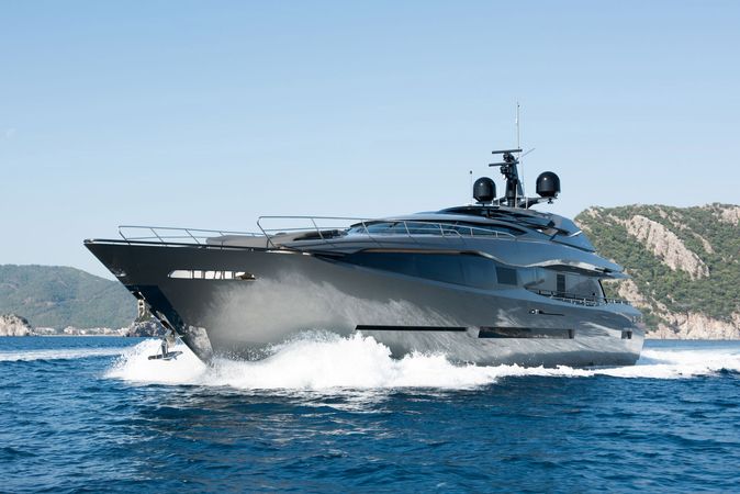 FX Yachts 38 | Fx
