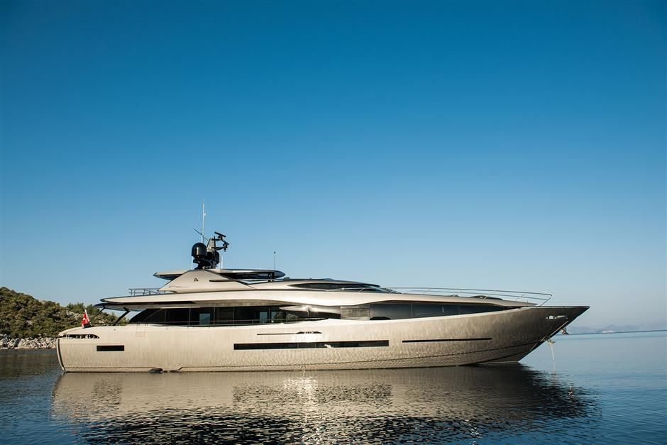 FX Yachts 38 | Fx