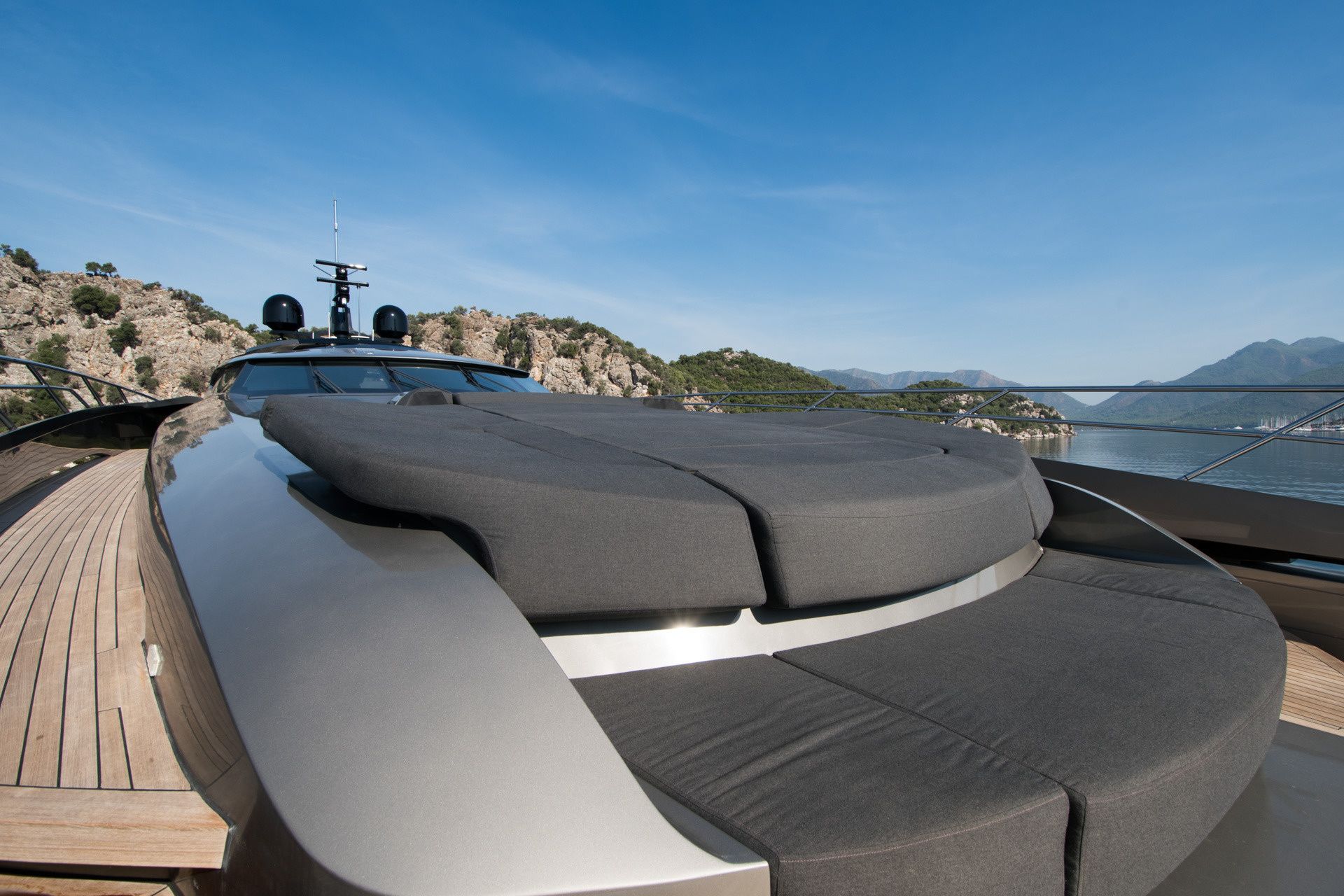 FX Yachts 38 | Fx