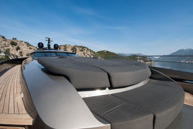 FX Yachts 38 | Fx
