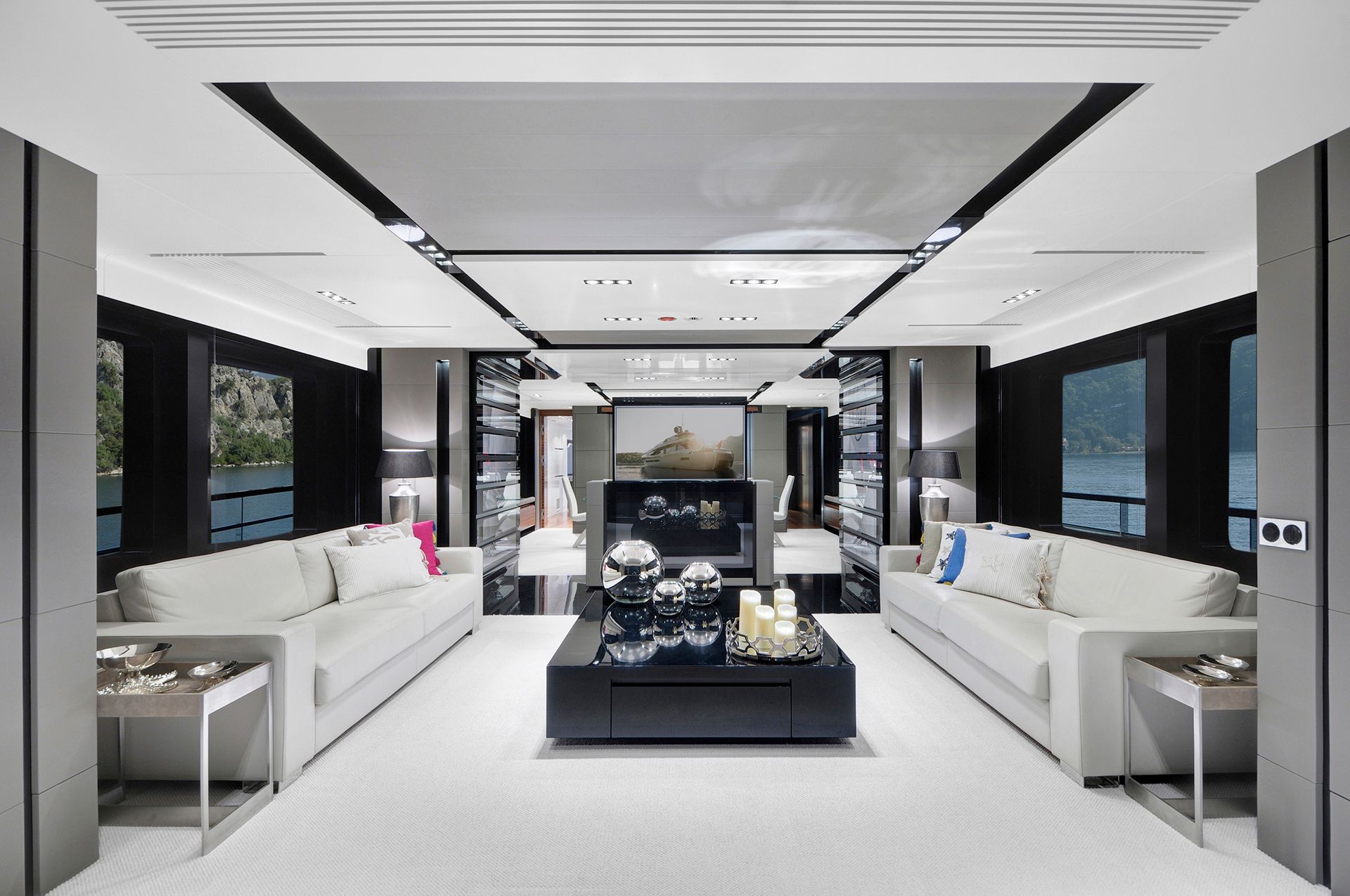 FX Yachts 38 | Fx