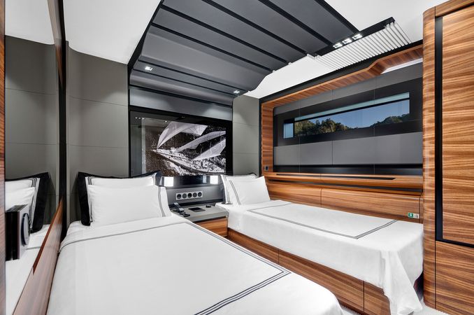 FX Yachts 38 | Fx