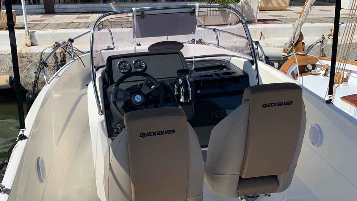 Quicksilver Activ 605 Open | Lio