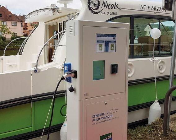 Nicols Estivale Sixto Green | Sand