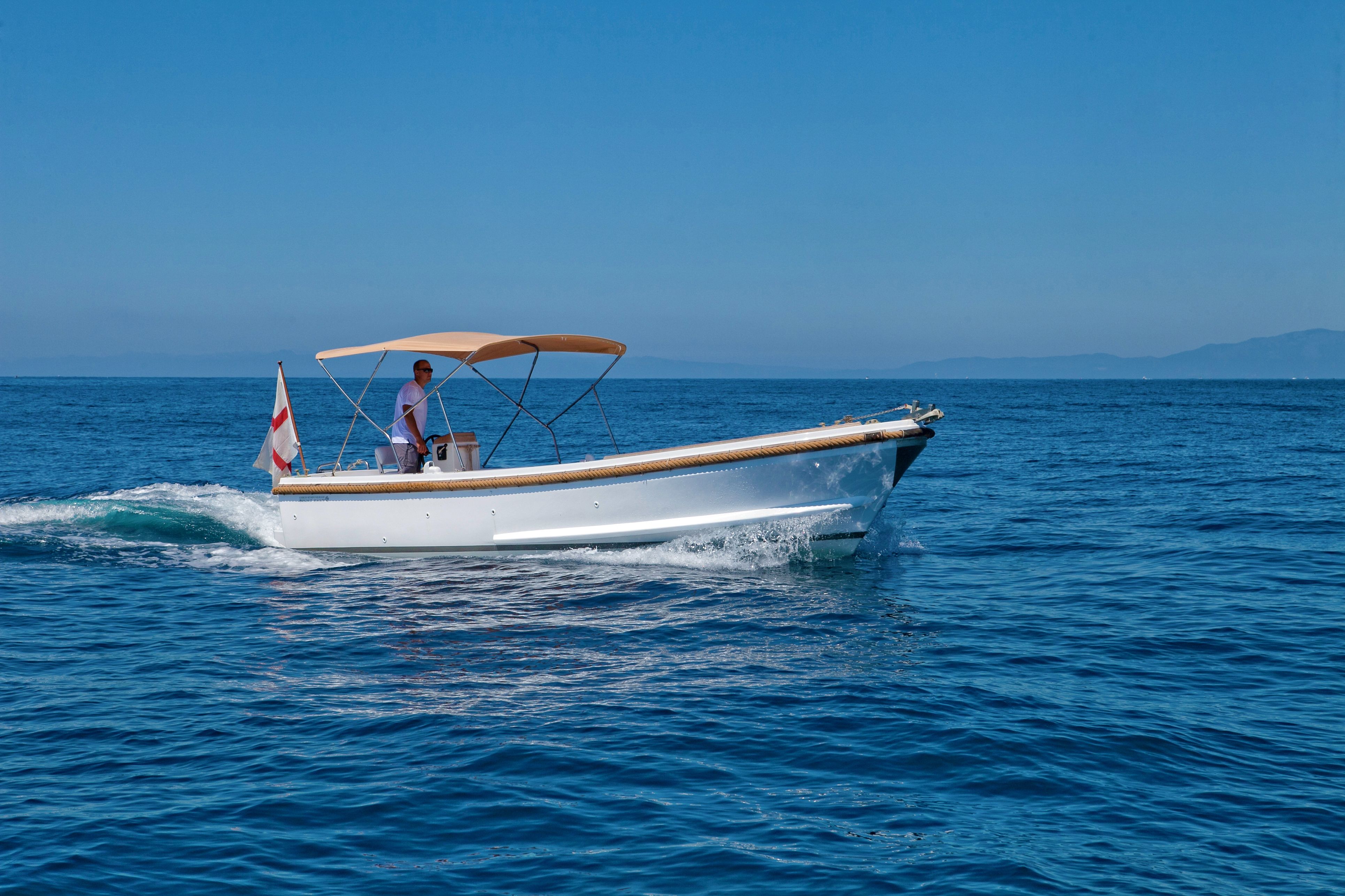 Frilvam Nelson 24 | Eccomi Qua