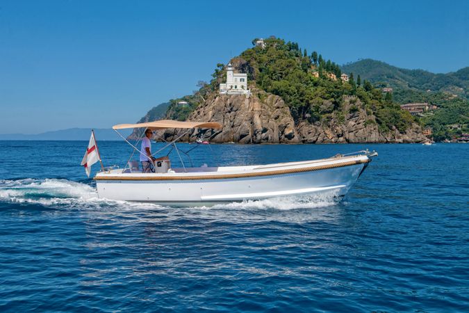 Frilvam Nelson 24 | Eccomi Qua