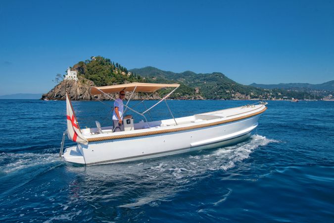 Frilvam Nelson 24 | Eccomi Qua