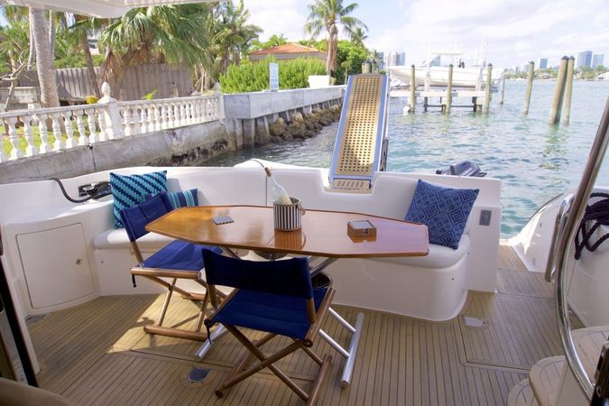 Azimut 50 Fly | Happy place