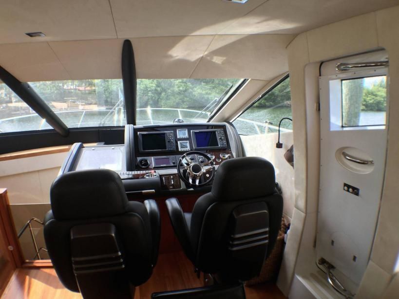 Sunseeker 68 | Loan Shark