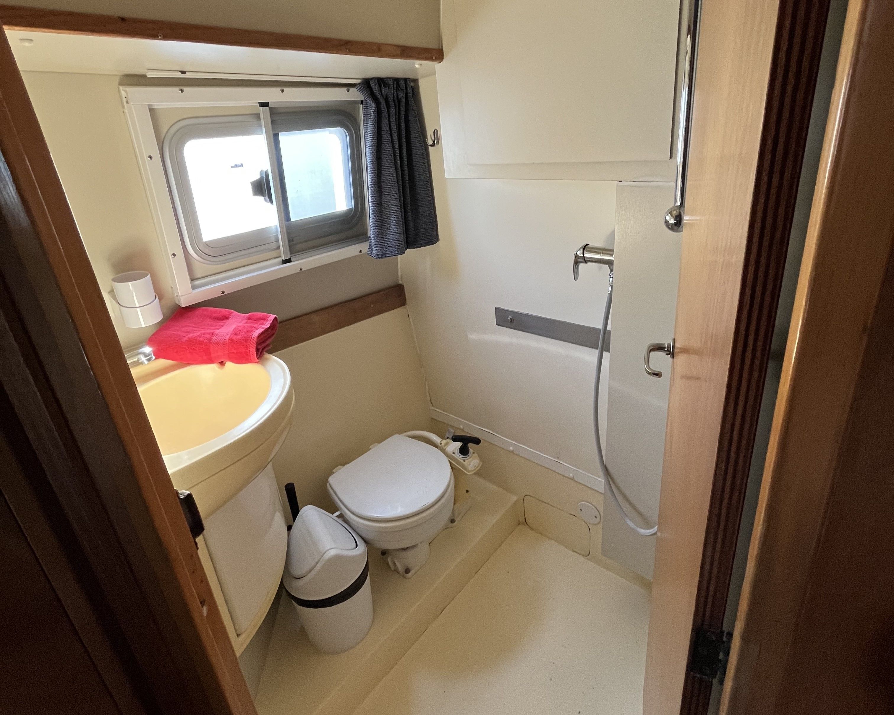 New Concorde 890 Twins | Uno