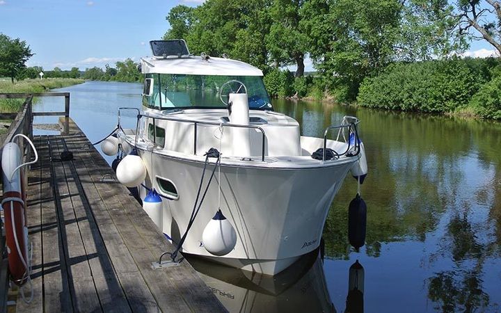 Delphia Escape 800 | Les Canalous 14