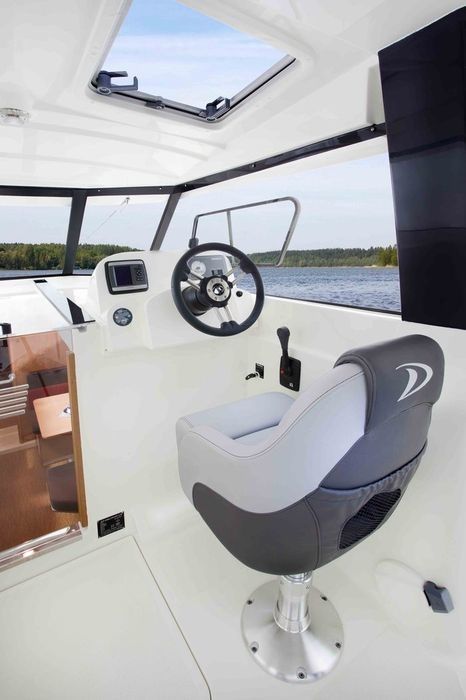 Delphia Escape 800 | Les Canalous 14