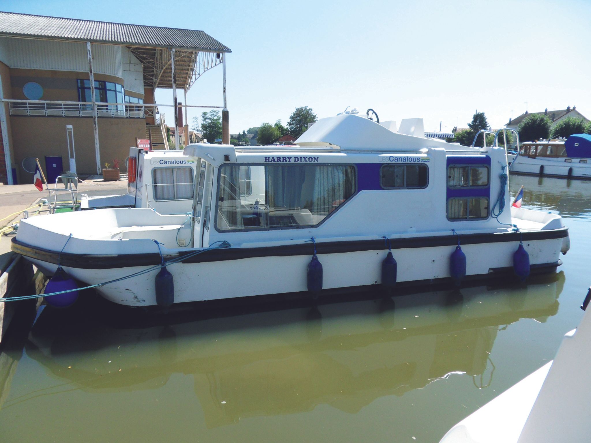 Espade 850 Fly | Les Canalous 88