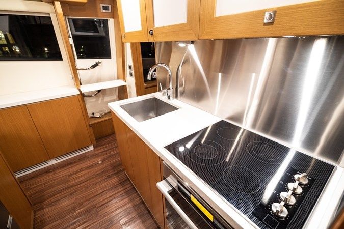 Ferretti 80 | Indulge