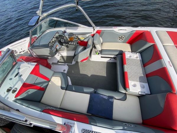 Nautique 210 | Spy
