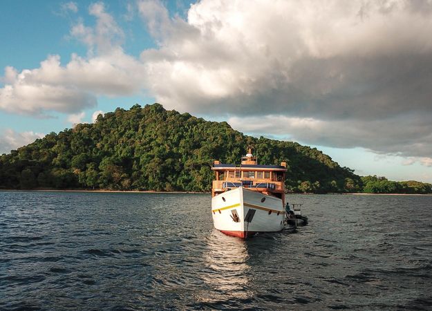 Custom Built 85 | Magia 2