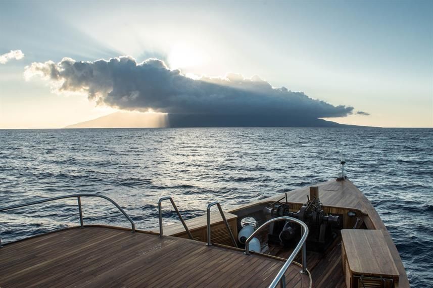 Custom Built 85 | Magia 2