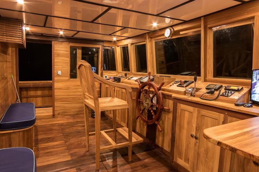 Custom Built 85 | Magia 2