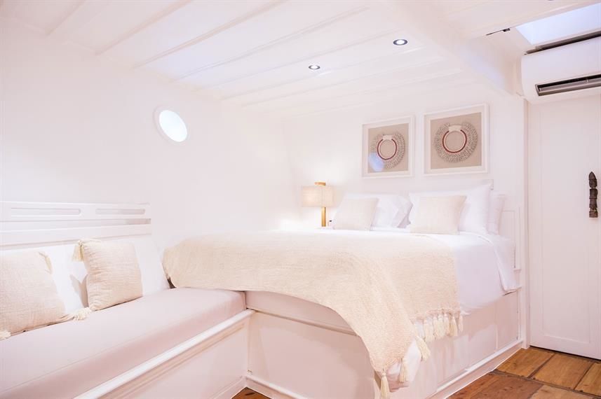 Custom Built Phinisi | Aliikai