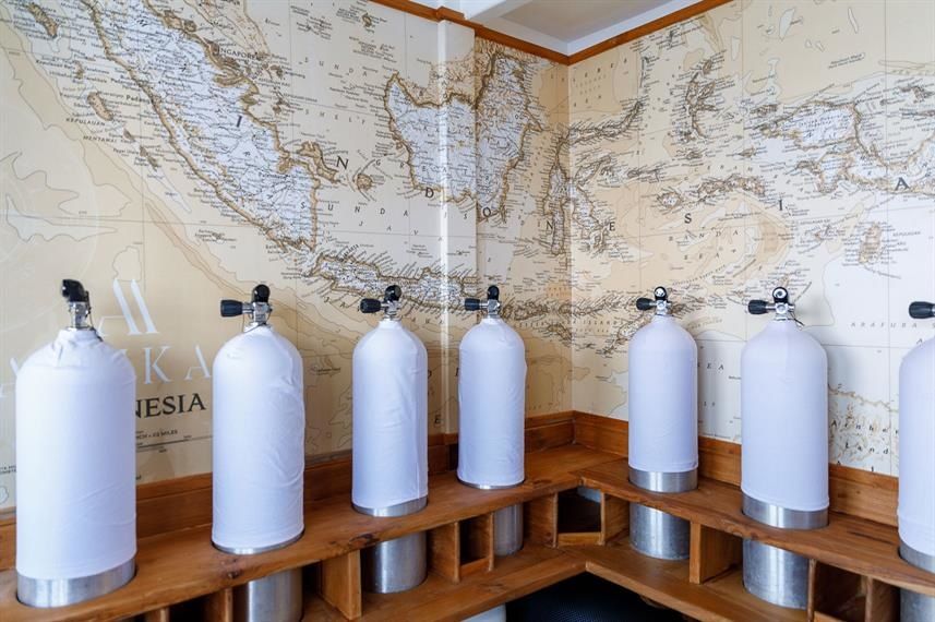 Custom Built Phinisi | Aliikai