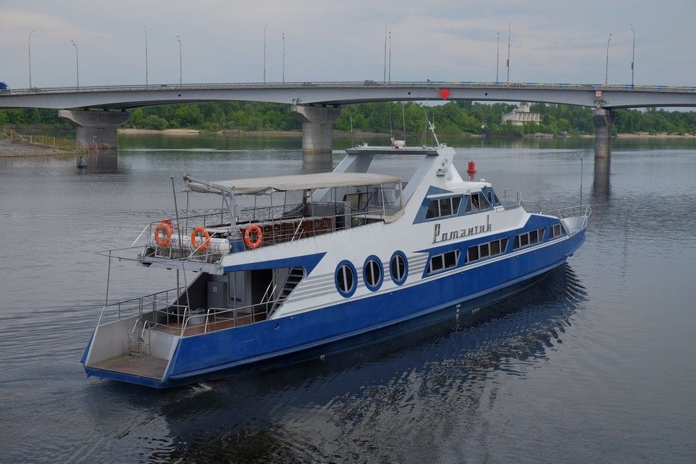 Custom Built 118 | Romantik