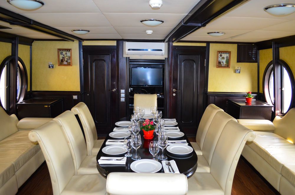 Custom Built 118 | Romantik