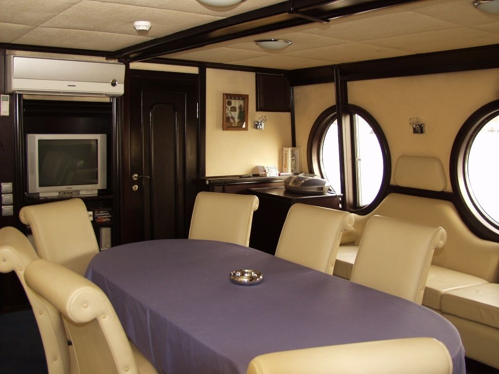 Custom Built 118 | Romantik