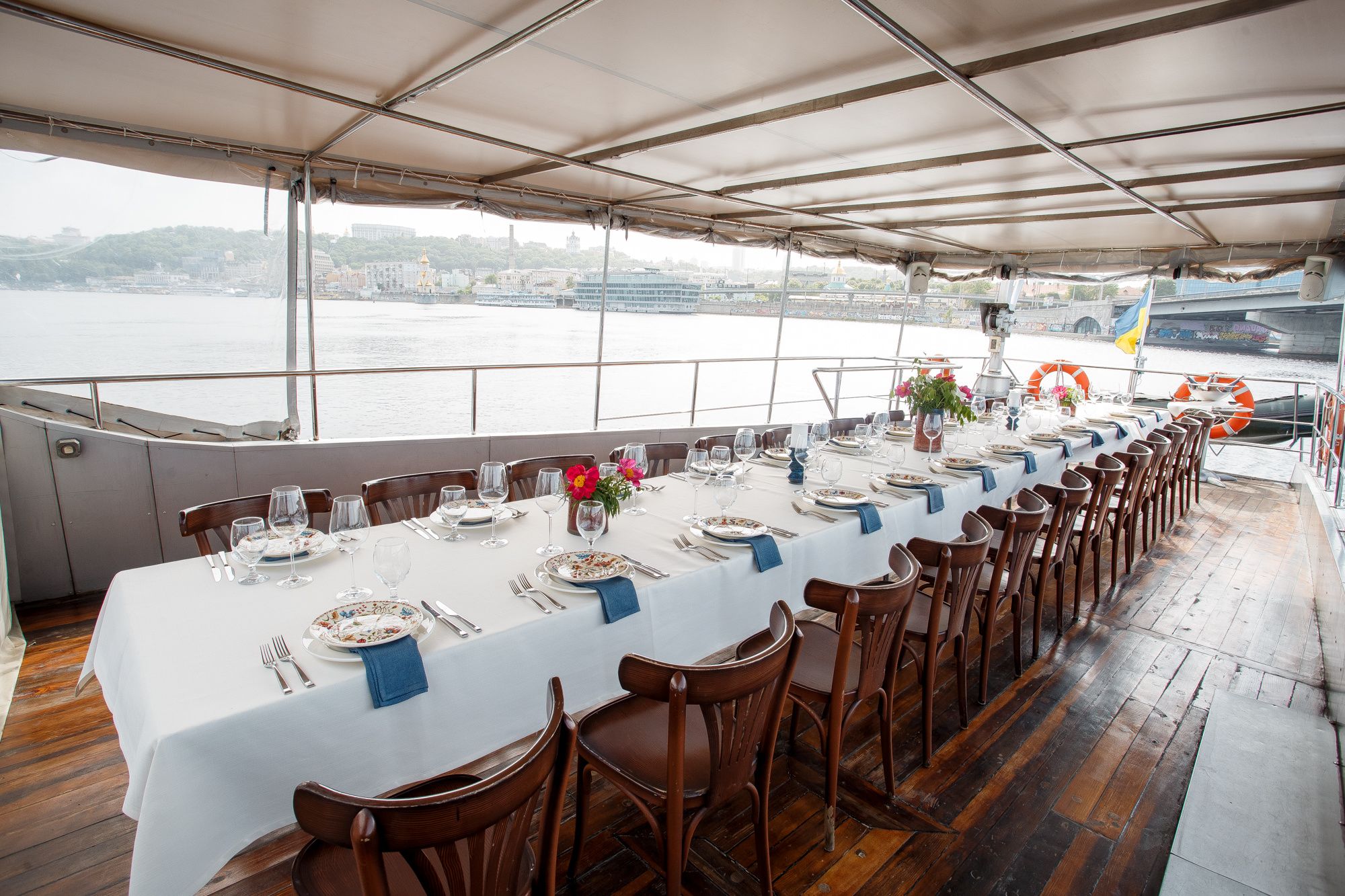 Custom Built 118 | Romantik