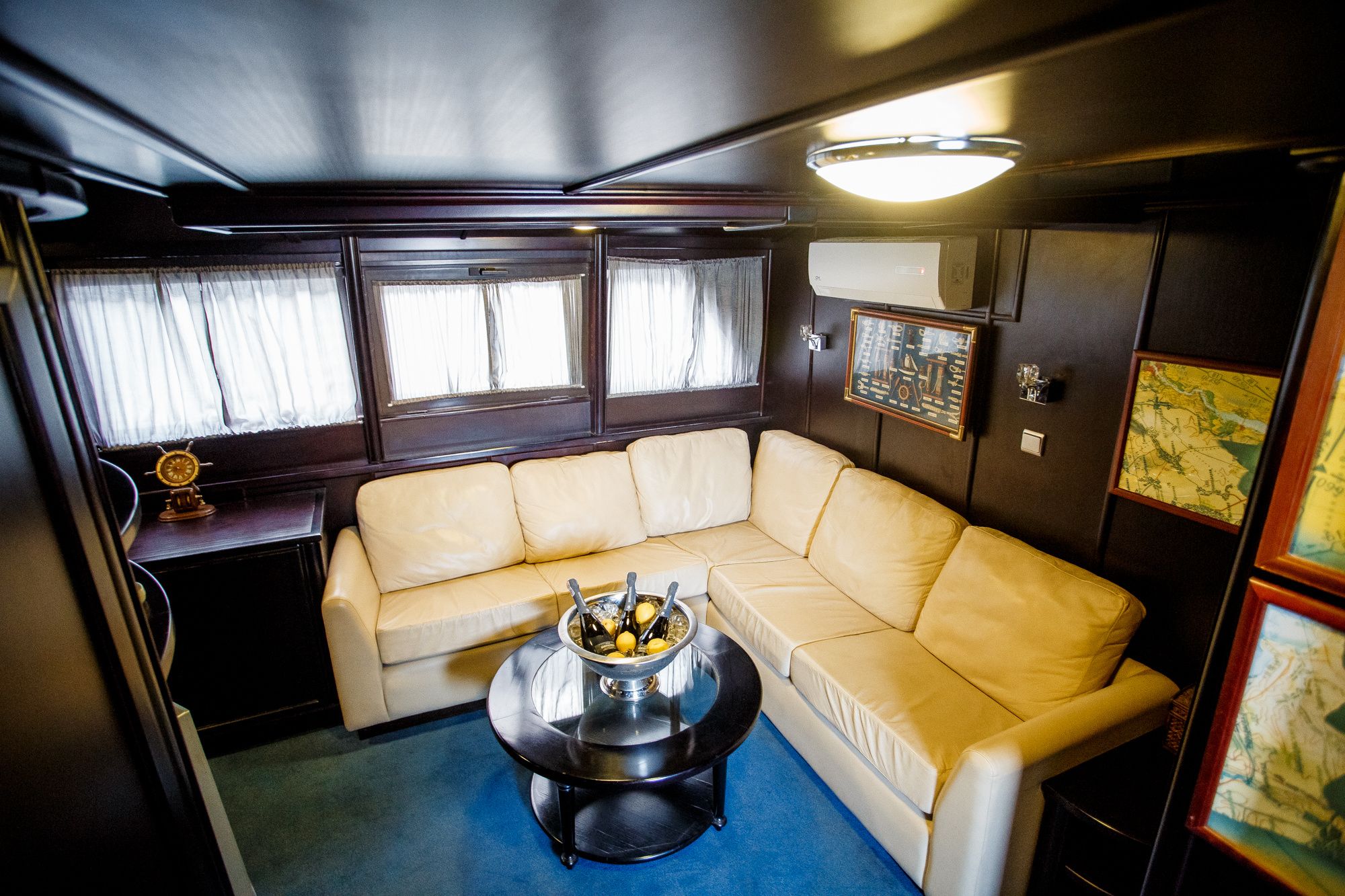 Custom Built 118 | Romantik