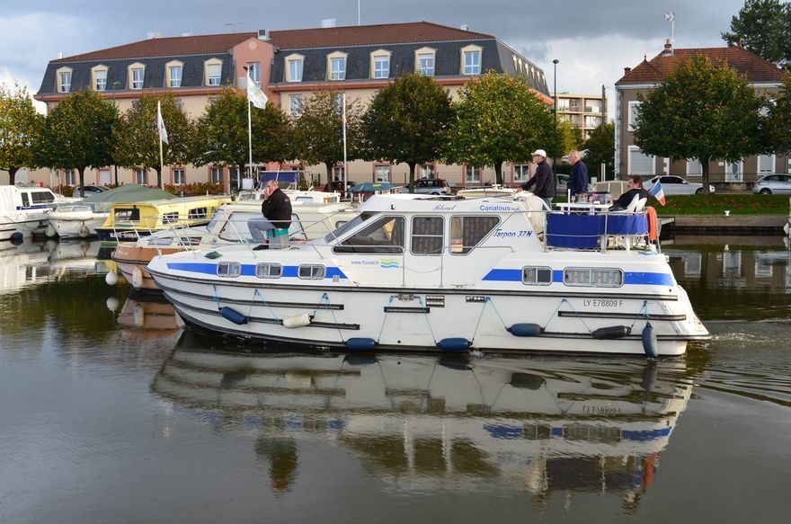 Tarpon 37 DP | Les Canalous 15