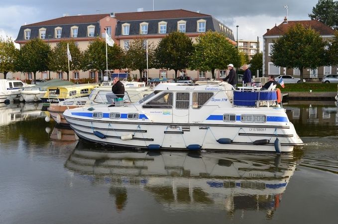 Tarpon 37 DP | Les Canalous 15