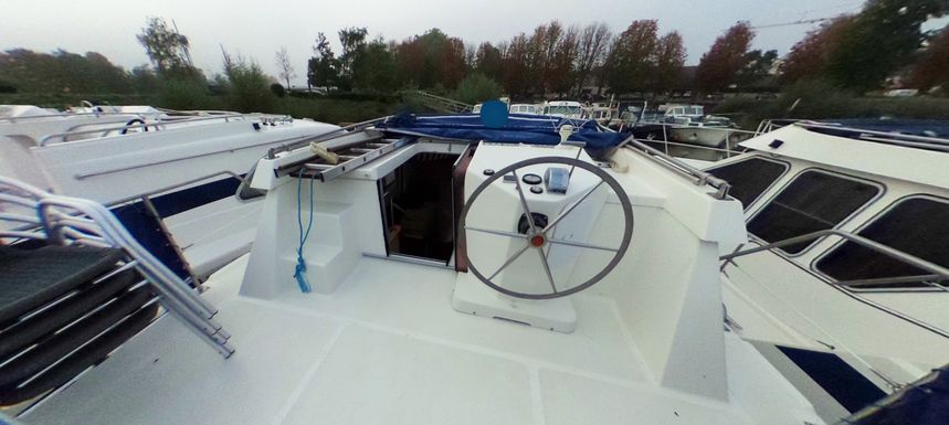 Tarpon 37 DP | Les Canalous 15