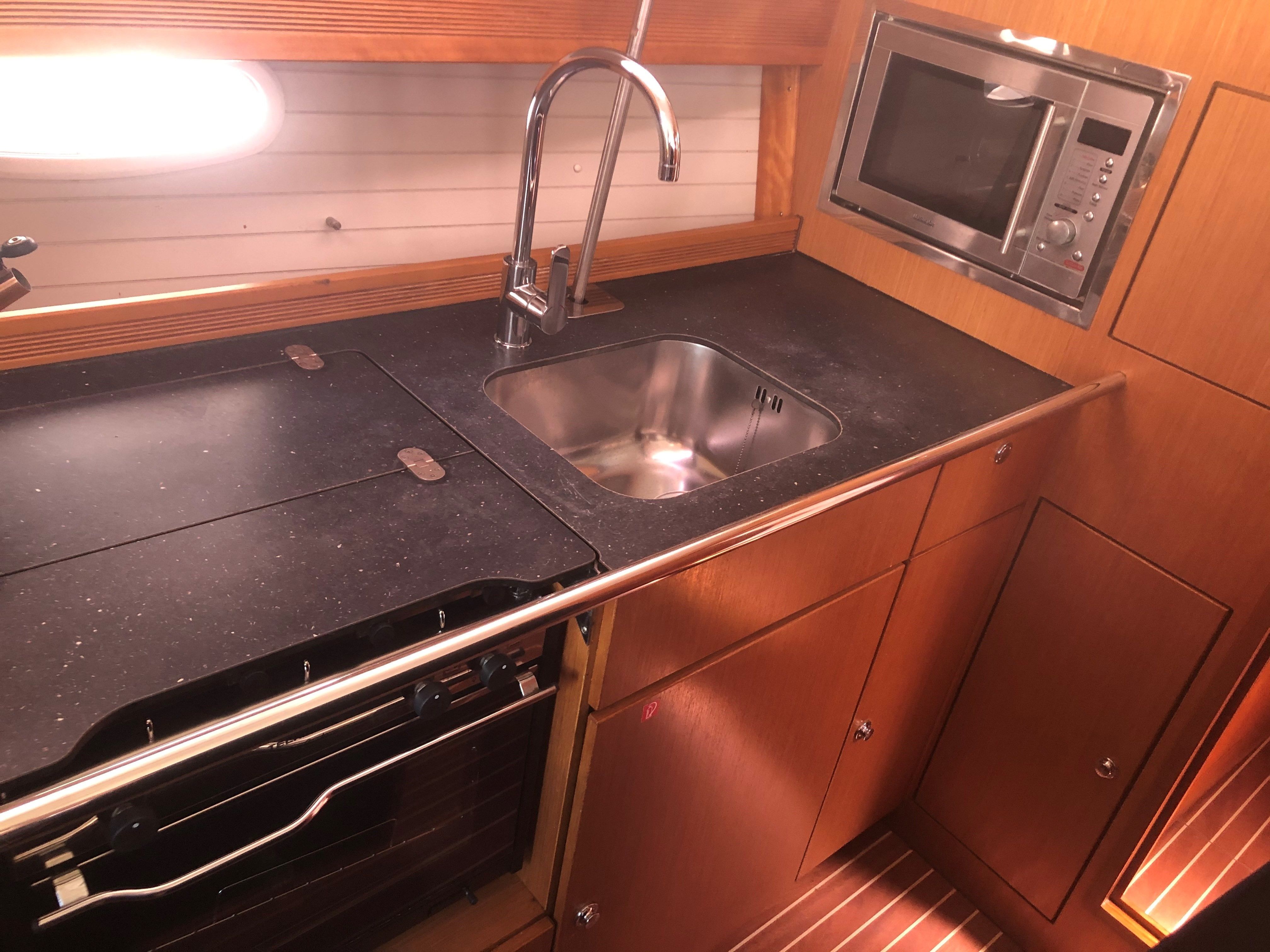 Bavaria 43 Cruiser | Aqua Dream