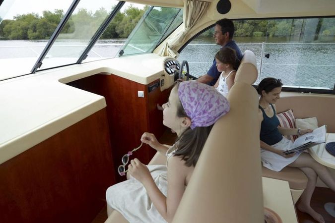 Nicols Estivale Sixto | Fekcse