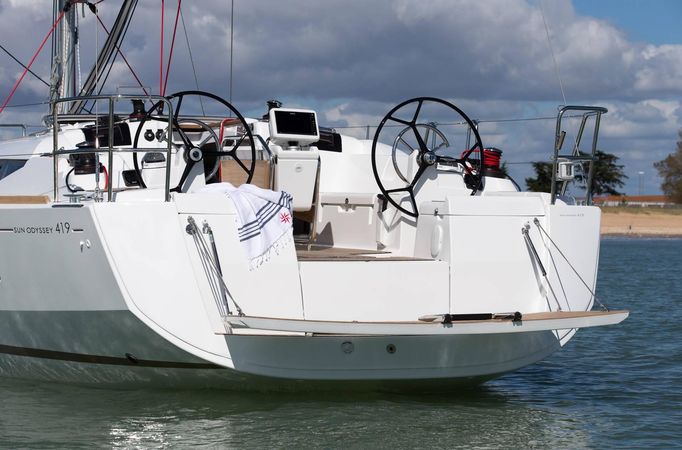 Jeanneau Sun Odyssey 419 | Coconut