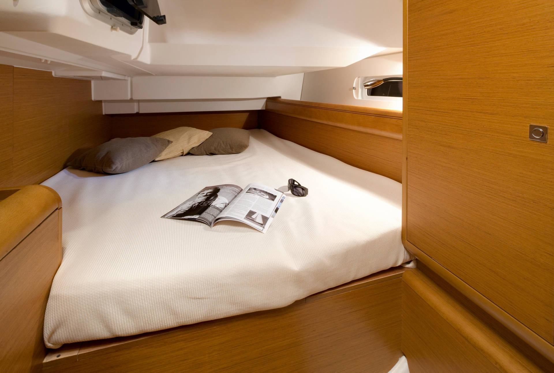 Jeanneau Sun Odyssey 419 | Coconut