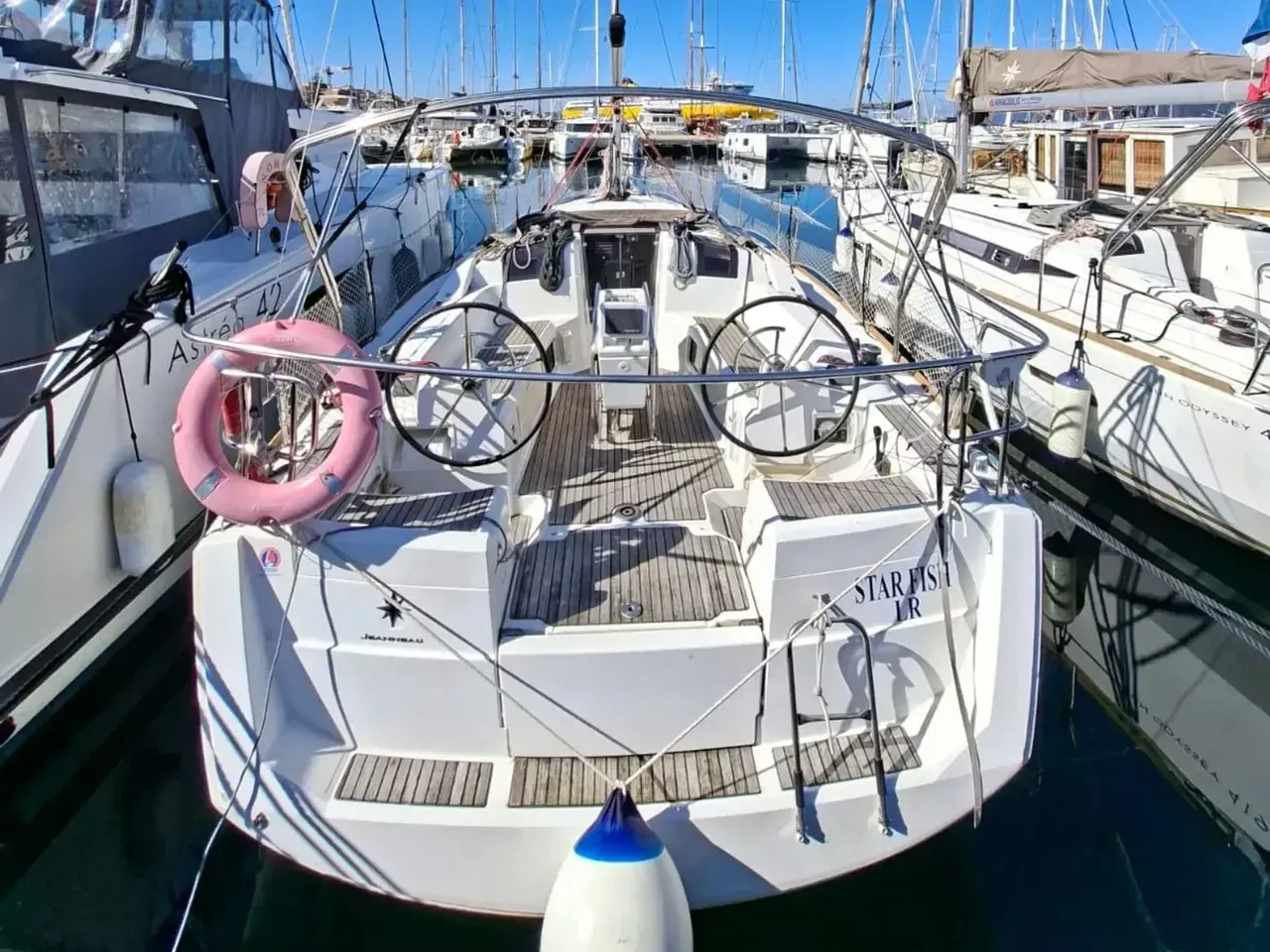 Jeanneau Sun Odyssey 389 | Star Fish