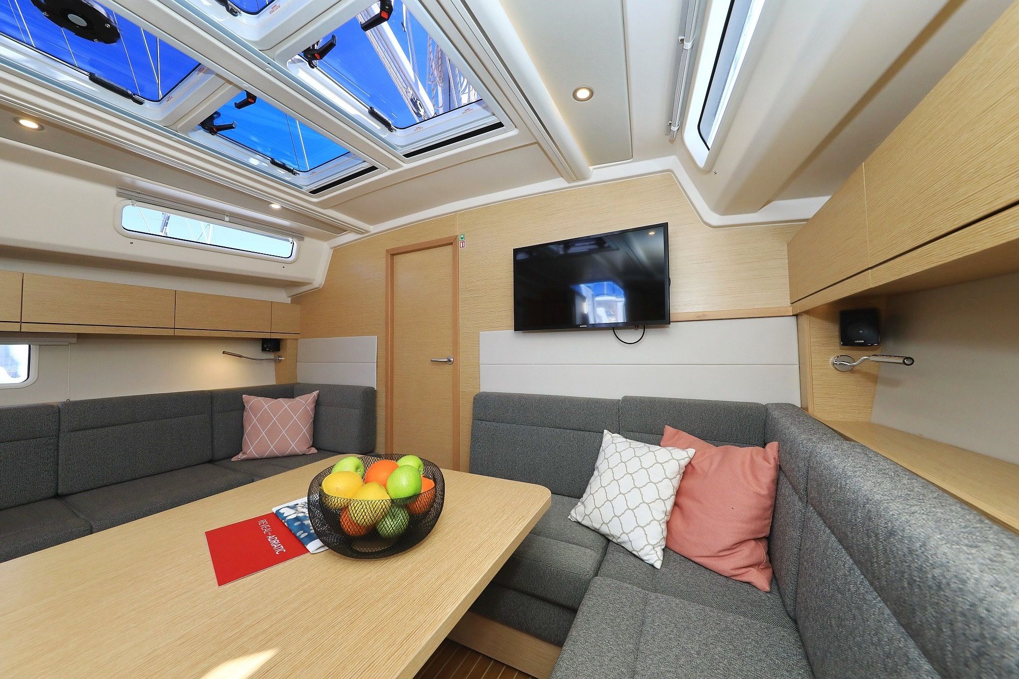 Hanse 458 | Whatever