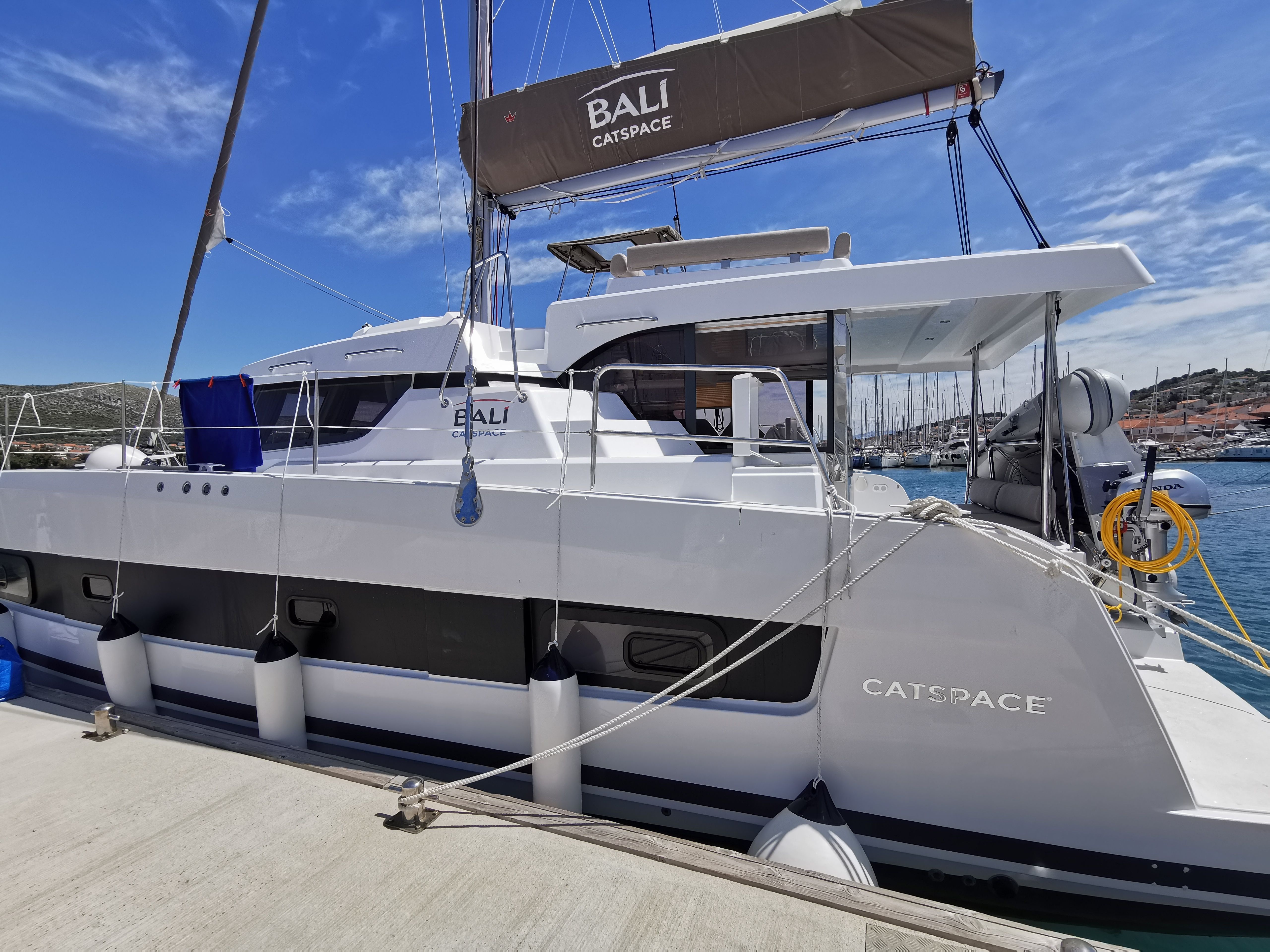 Bali Catspace | Hi Friends