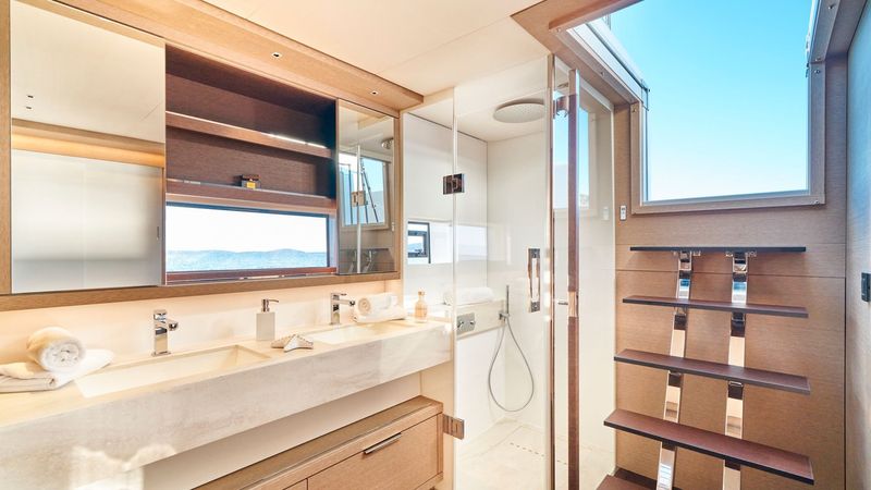 Lagoon Sixty 5 | Amada Mia